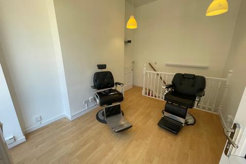 Retail property (high street) for sale, 3 Dalgety Av Edinburgh EH7 5UF