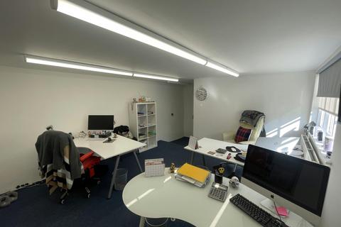 Office to rent, 37 High St Long Crendon HP18 9AL