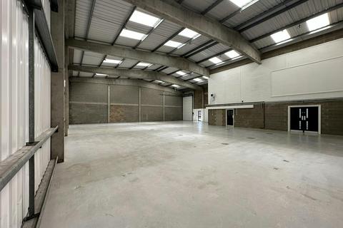 Warehouse to rent, Meadow Vw Long Crendon HP18 9EQ