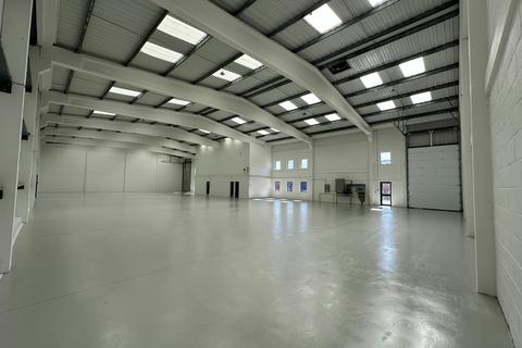 Warehouse to rent, Meadow Vw Long Crendon HP18 9EQ