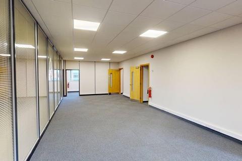 Office to rent, Tancred Clos Leamington Spa CV31 3RZ