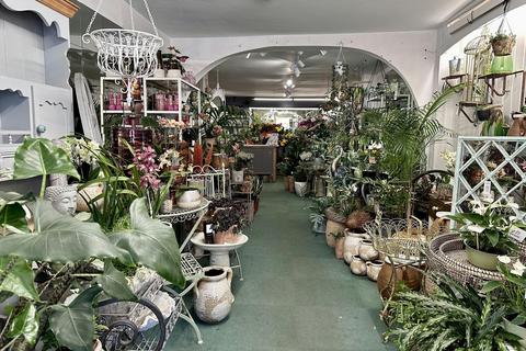 Retail property (high street) for sale, 6 Upper High St Thame OX9 3ER