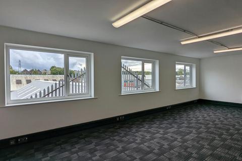 Distribution warehouse to rent, 207-209 Torrington Ave Coventry CV4 9AP