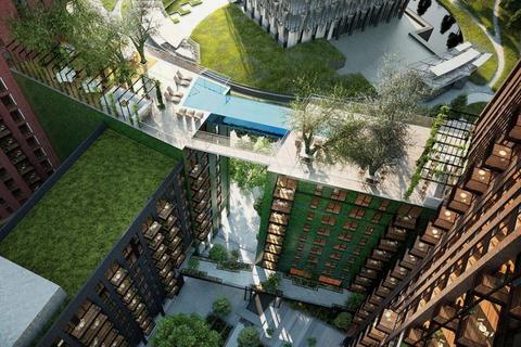 1 Viaduct Gardens, SW11 7AY