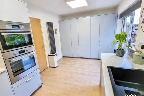 3 bedroom end of terrace house for sale, Daveys Elm View, Paignton TQ4