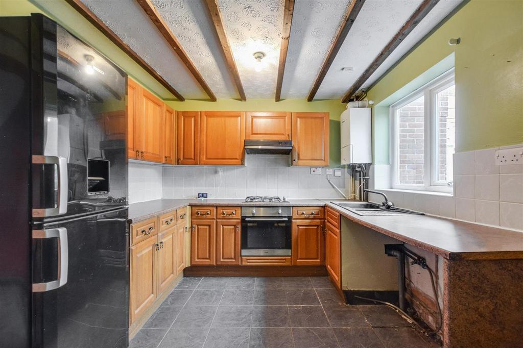 Kitchen 1.jpeg