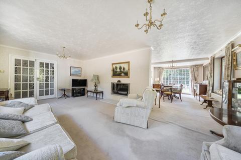 3 bedroom detached house for sale, Howards Thicket, Gerrards Cross, Buckinghamshire, SL9