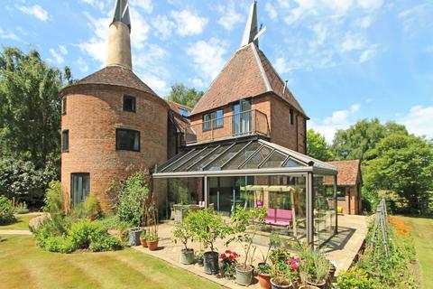undefined, The Slade, Lamberhurst, TN3