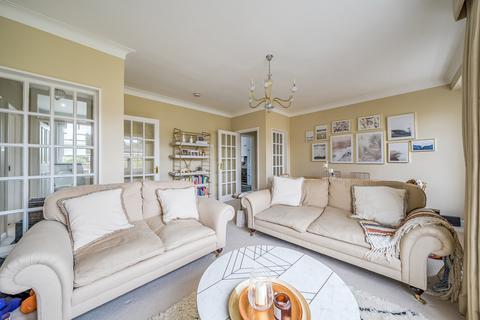 30 Parkside, London, SE3 7QG