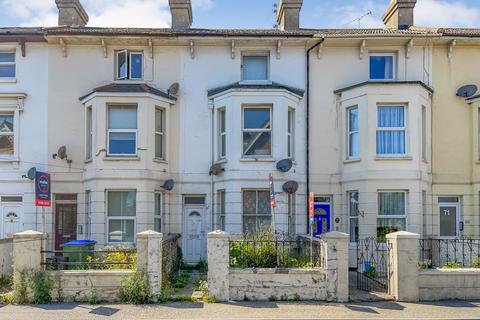 Flat A, 67 Arundel Road, Littlehampton, BN17 7DE