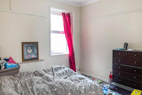 Flat A, 67 Arundel Road, Littlehampton, BN17 7DE
