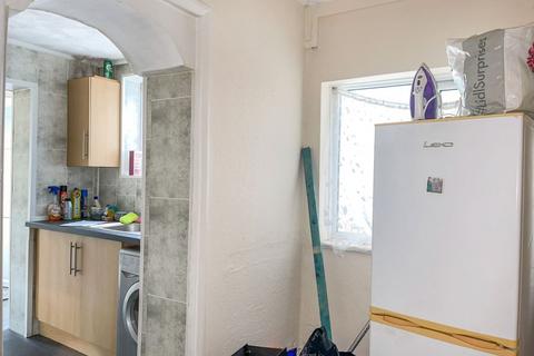 Flat A, 67 Arundel Road, Littlehampton, BN17 7DE