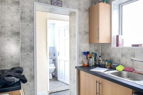 Flat A, 67 Arundel Road, Littlehampton, BN17 7DE
