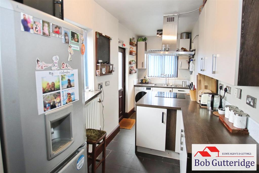 Fitted kitchen