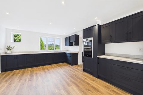 4 bedroom detached house for sale, South Hill Road, Hemel Hempstead, HP1