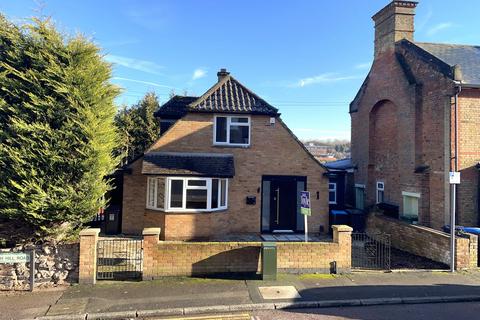 South Hill Road, Hemel Hempstead, HP1