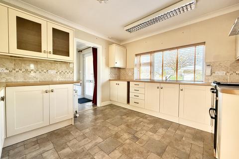 2 bedroom detached bungalow for sale, Glenwood Way, West Moors, Ferndown, Dorset