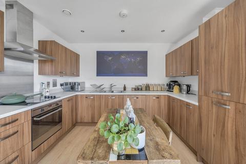 1 bedroom apartment for sale, Sam King Walk, London