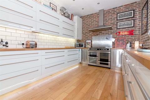 4 bedroom semi-detached house for sale, Harrow Road, Worthing