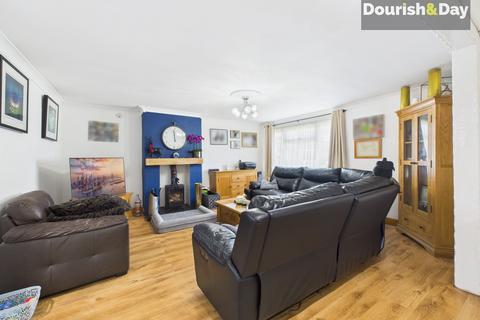 3 bedroom terraced house for sale, Hawthorn Way, Market Drayton TF9