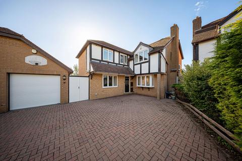 2 Brindle Gate, Sidcup, DA15 8BU