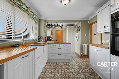 undefined, Highlands Road, Bowers Gifford, Basildon, SS13 2HX