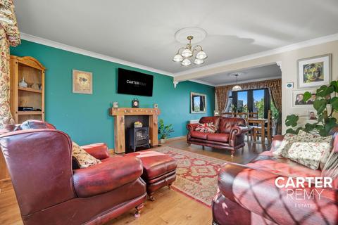 undefined, Highlands Road, Bowers Gifford, Basildon, SS13 2HX