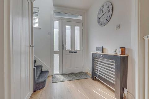 4 bedroom semi-detached house for sale, Rectory Road, Rochford, SS4
