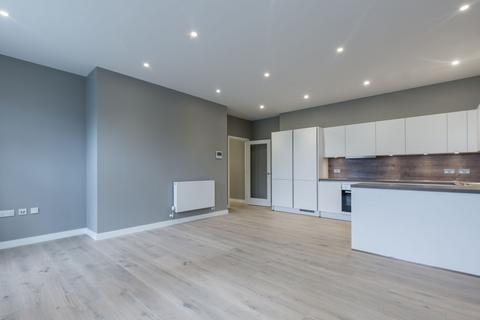 2 bedroom ground floor flat to rent, McMillan House 54-56 Cheam Common Road