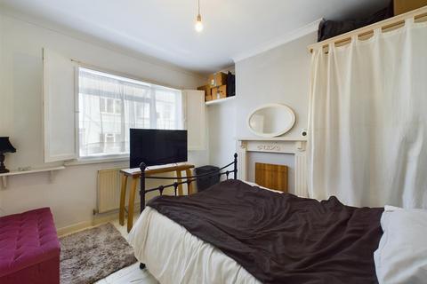 1 bedroom terraced house to rent, Ewart Street, Brighton