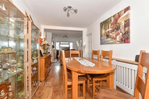 3 bedroom chalet for sale, Nelson Avenue, Minster On Sea, Sheerness, Kent