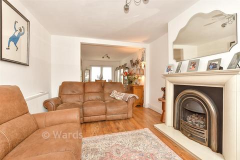 3 bedroom chalet for sale, Nelson Avenue, Minster On Sea, Sheerness, Kent