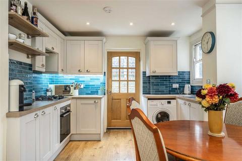 1 bedroom flat for sale, Morat Street, London SW9