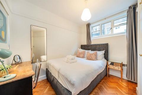 undefined, Gower Mews, London WC1E