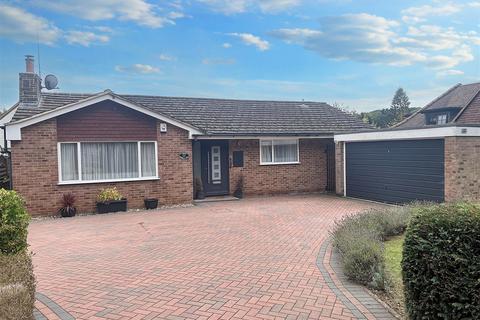 4 bedroom detached bungalow for sale, Lower Mardley Hill, Welwyn AL6