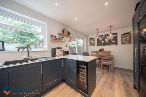 undefined, Sevenoaks Close, Macclesfield, SK10 3BE