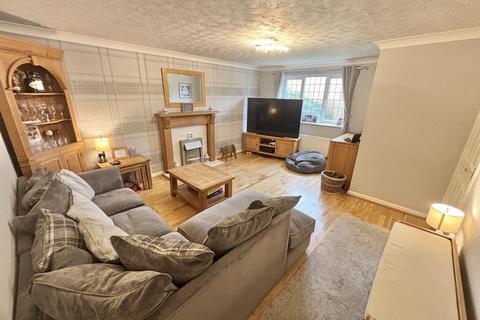 3 bedroom detached house for sale, Kinder Corner, Poulton-Le-Fylde FY6