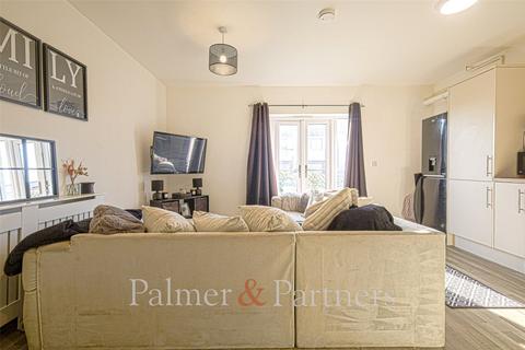 2 bedroom apartment to rent, Meadow Way, Jaywick, Clacton-on-Sea, Essex, CO15