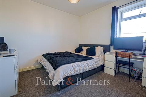 2 bedroom apartment to rent, Meadow Way, Jaywick, Clacton-on-Sea, Essex, CO15
