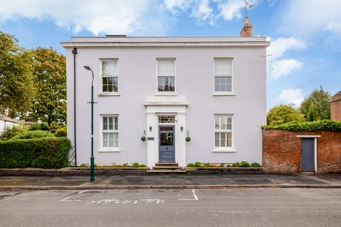 undefined, Eastnor Grove, Leamington Spa, Warwickshire CV31 1LD