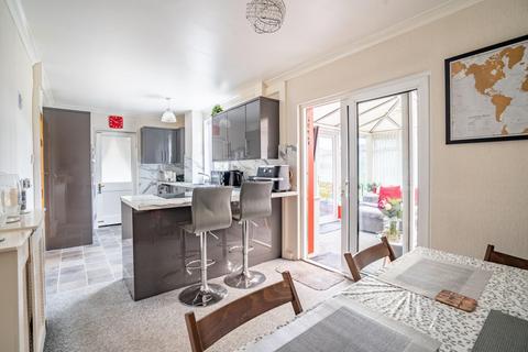 3 bedroom semi-detached house for sale, Mowbray Drive, York