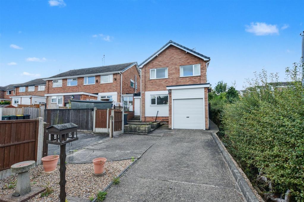 Rear Driveway 1.jpeg