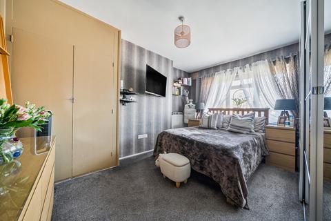 undefined, Middle Park Avenue, Eltham