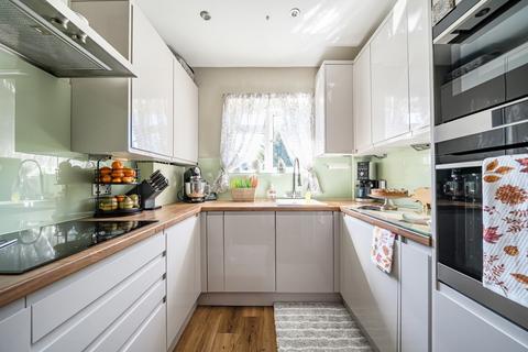 undefined, Middle Park Avenue, Eltham