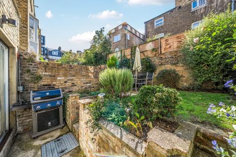 3 bedroom flat for sale, Offley Road, Oval, London, SW9