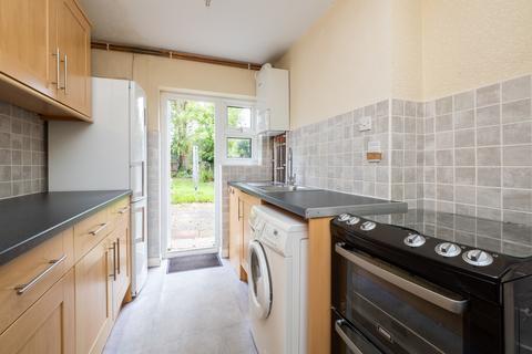 2 bedroom maisonette for sale, Gloucester Gardens, Sutton SM1