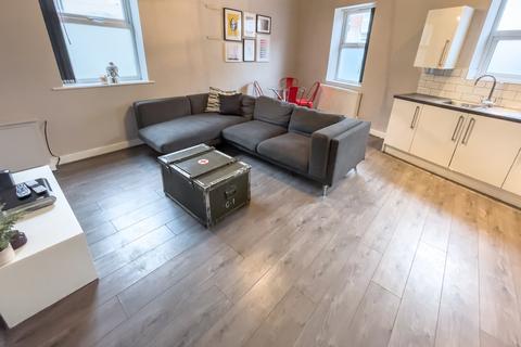 1 bedroom in a house share to rent, Holt Road, L7 2PR,