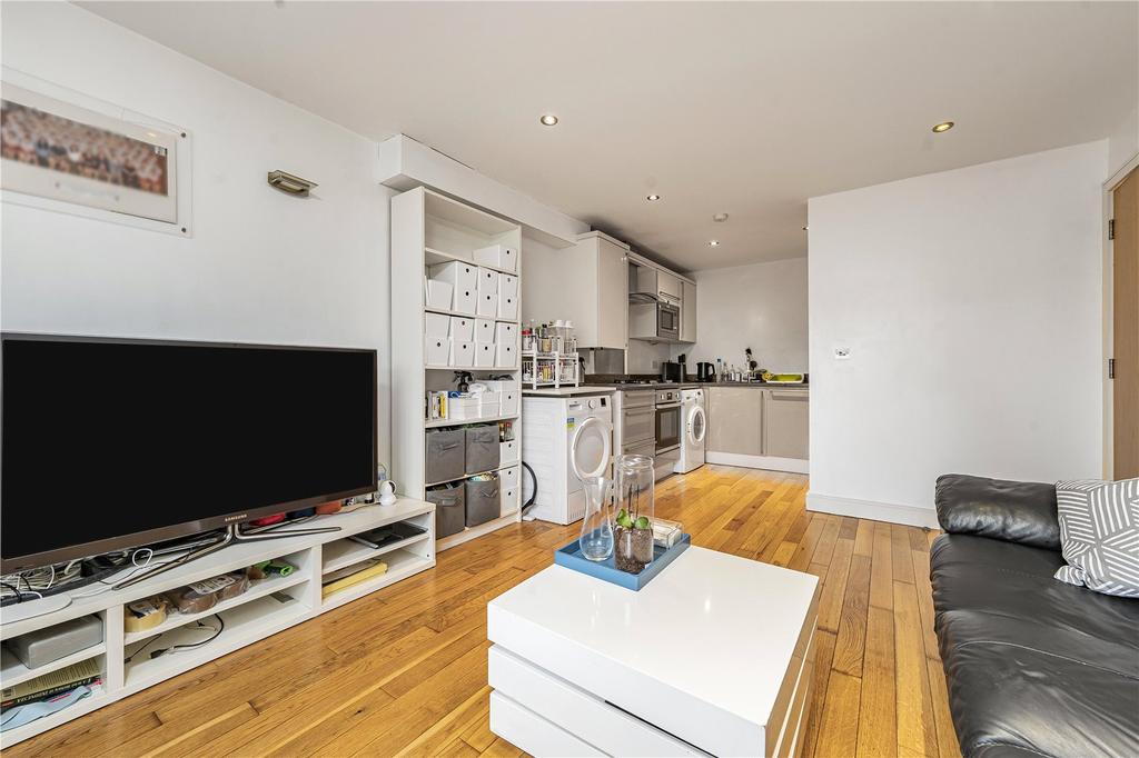 Kitchen/Reception Rm
