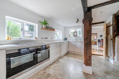 4 bedroom detached house for sale, Winchester Street, Botley, Southampton, Hampshire, SO30