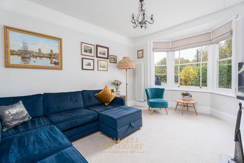 3 bedroom detached house for sale, Lingfield Common Road, Lingfield RH7